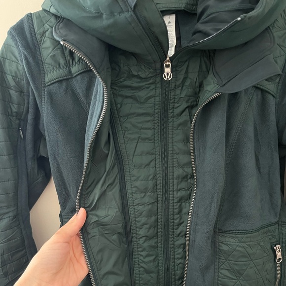 lululemon fleece run jacket size 6 - Picture 3 of 7